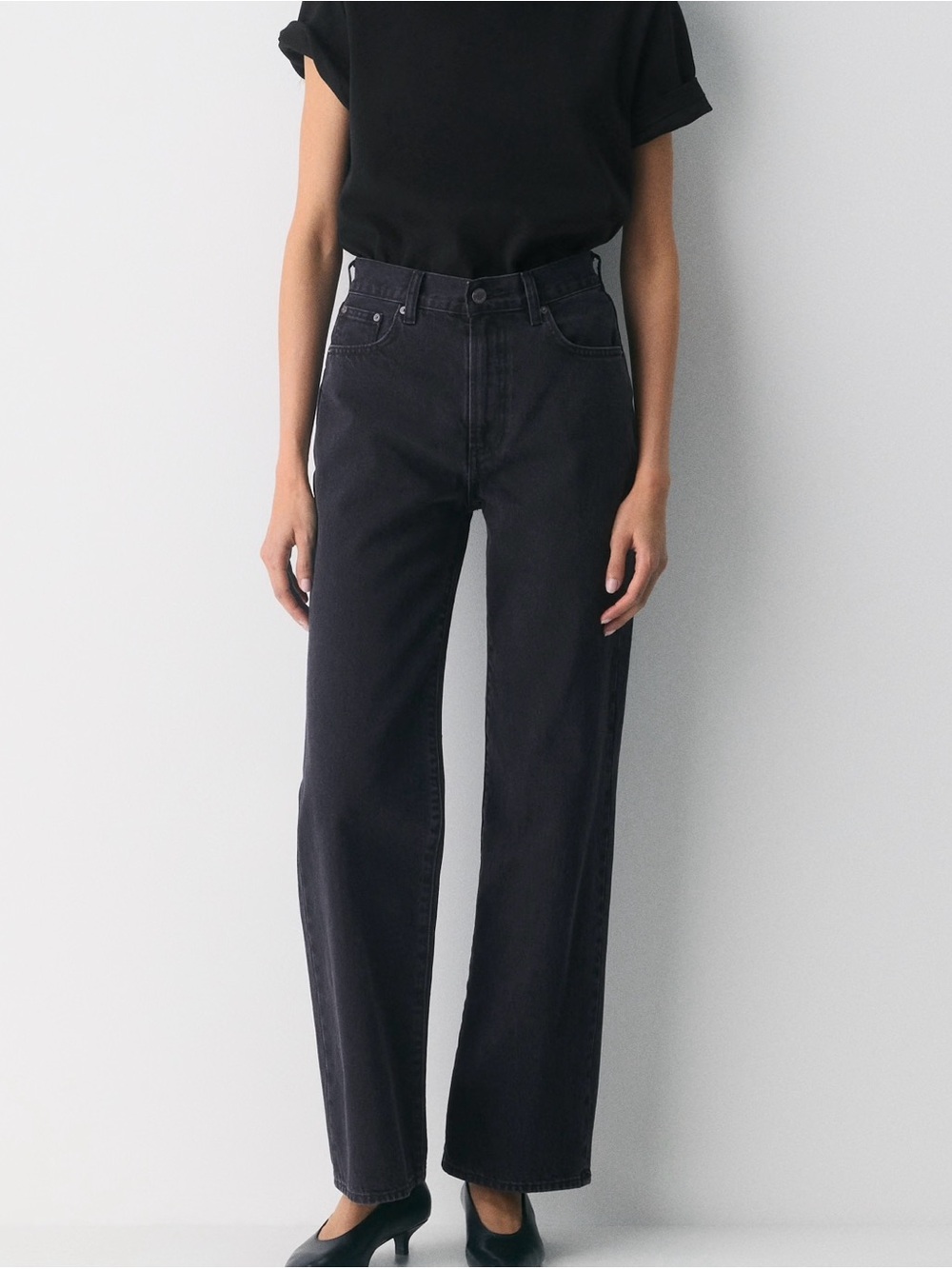 Aritzia Denim Forum Farrah Hi-Rise Wide Jean in Black Eyeliner